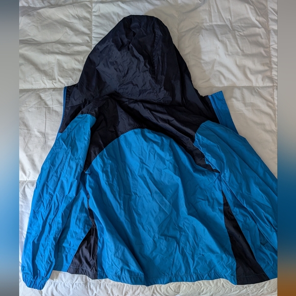 Grandwish boys lightweight raincoat. - Picture 2 of 3